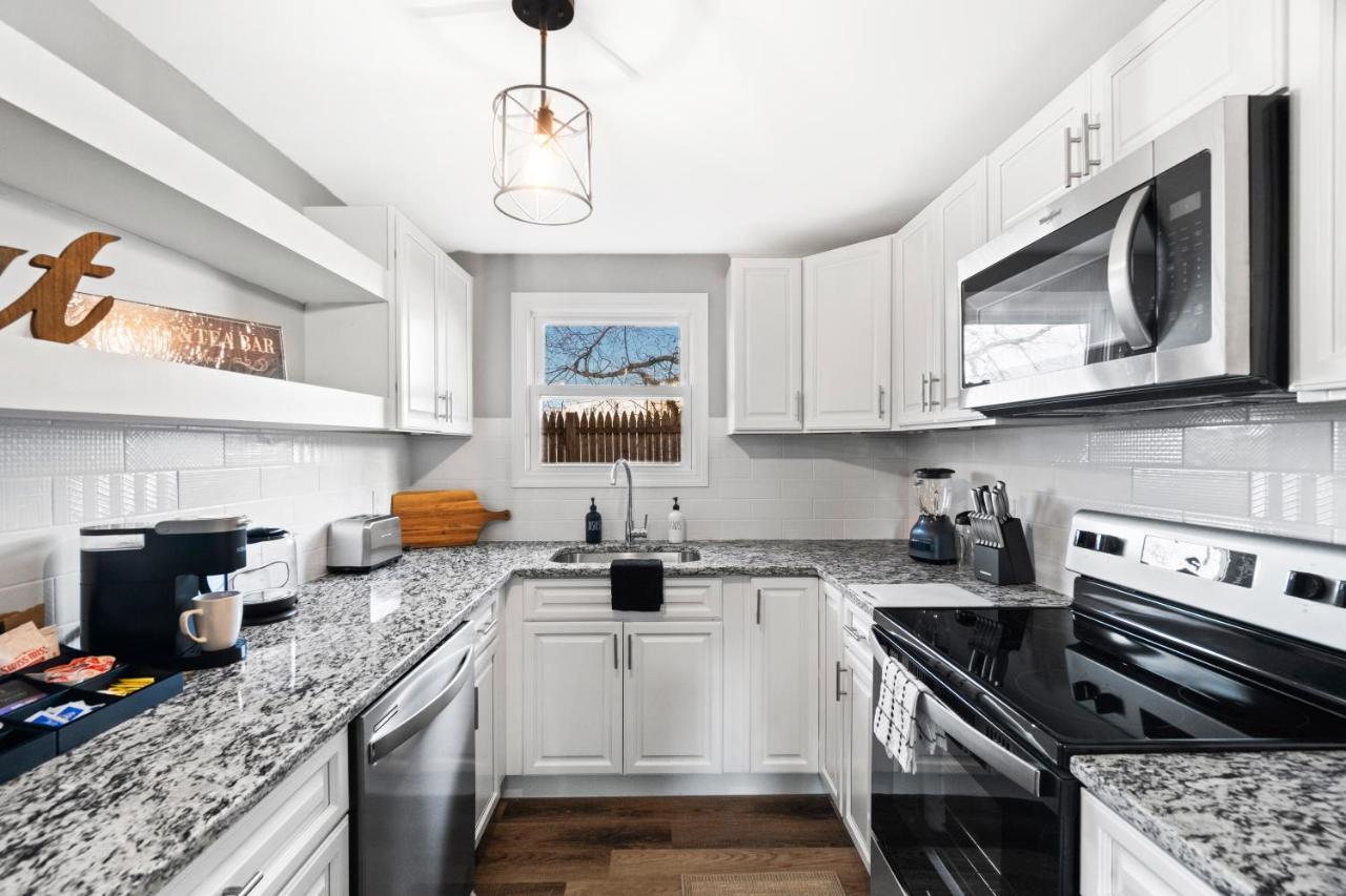 Lovely 3 Bedroom Colonial Home Middletown Luaran gambar